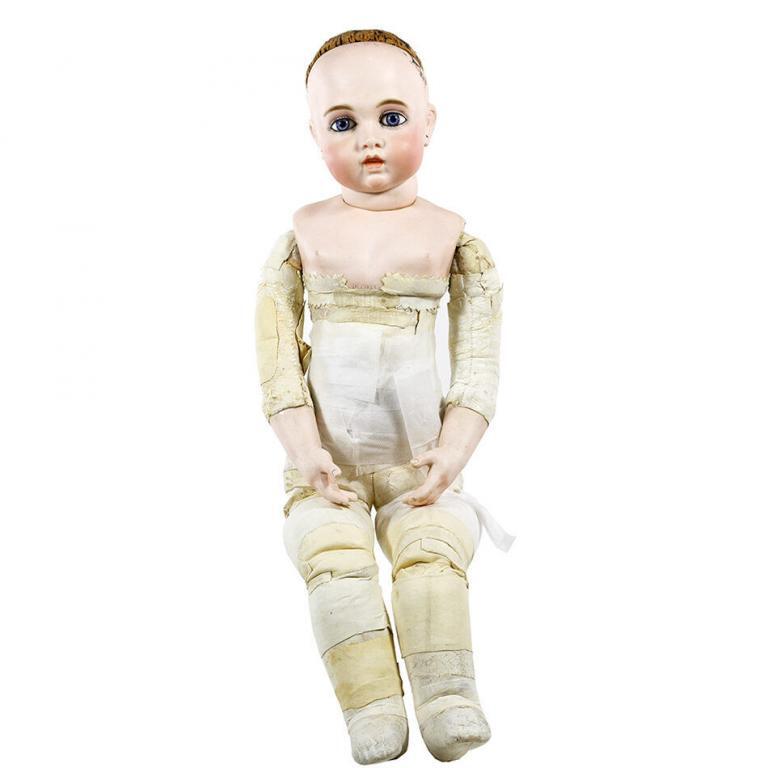 Bru Crescent Circle Dot Bebe Shoulder Head Doll