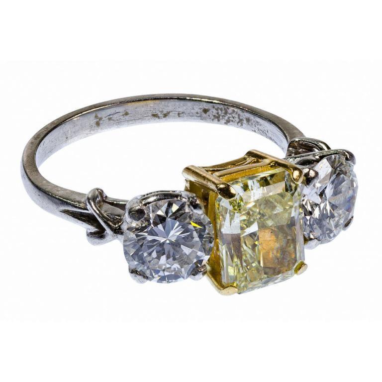 Platinum 18k Yellow Gold and Diamond Ring